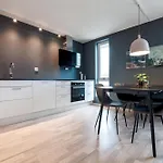 Seaside In Apartment