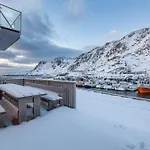 Seaside In * Ballstad