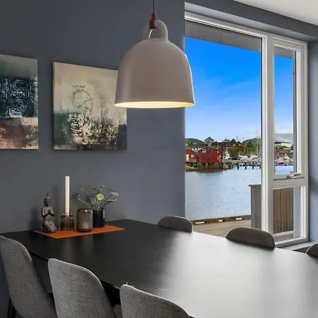 Seaside In Lofoten - Sea Views Apartment Ballstad